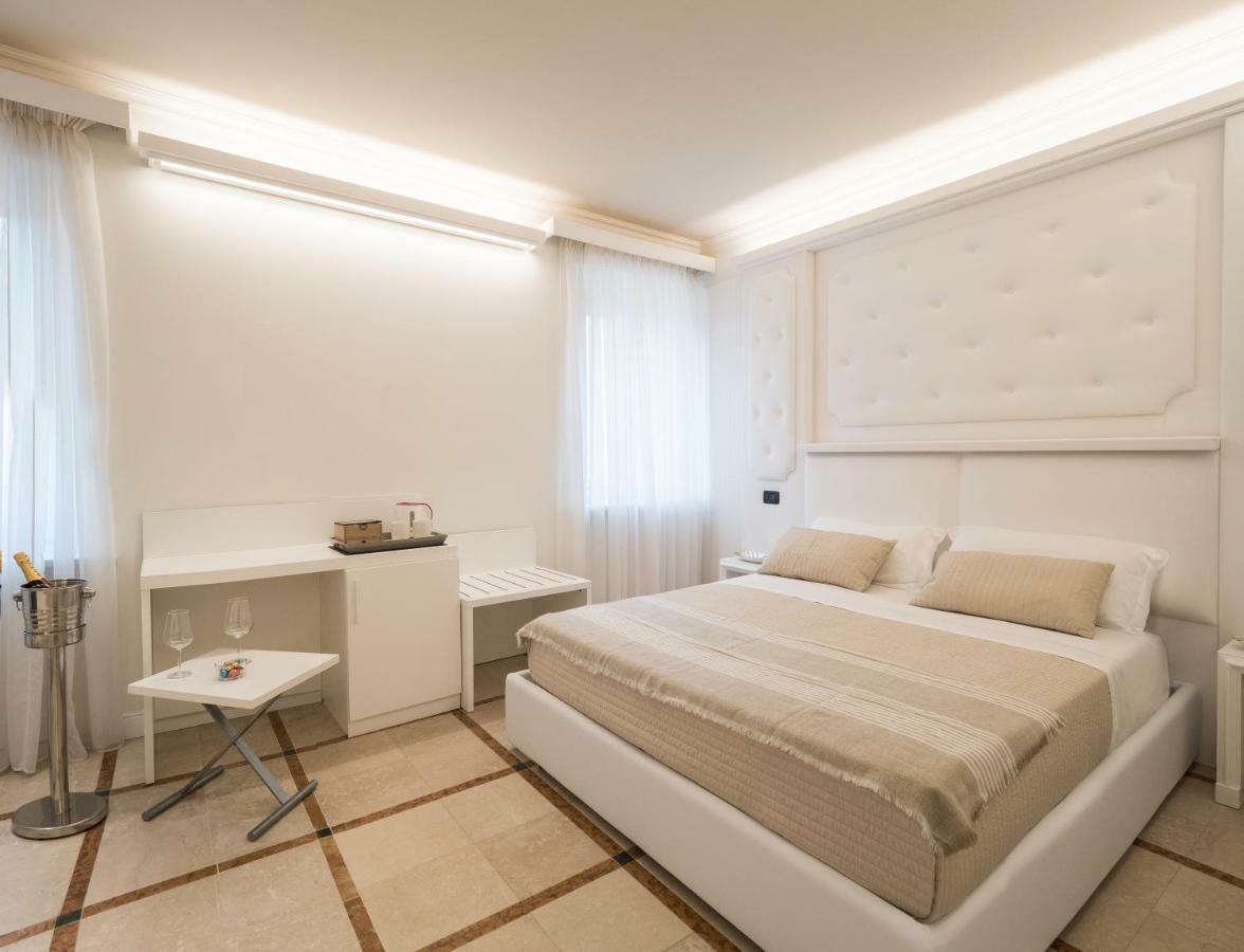 Opera Arte Rooms Porto Recanati Ngoại thất bức ảnh
